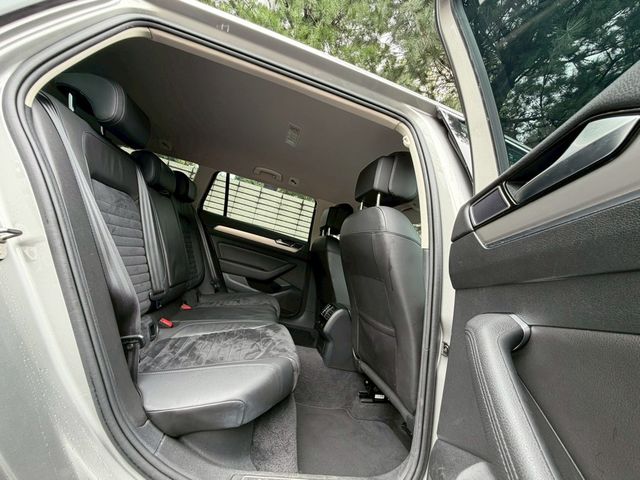 VOLKSWAGEN福斯 PASSAT VARIANT  第5張相片