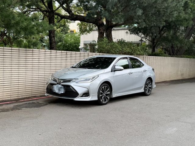 TOYOTA豐田 ALTIS  第2張相片