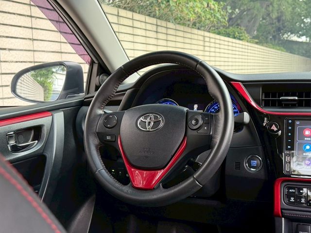 TOYOTA豐田 ALTIS  第6張相片