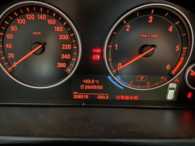 BMW寶馬 X5 XDRIVE25D  第6張相片
