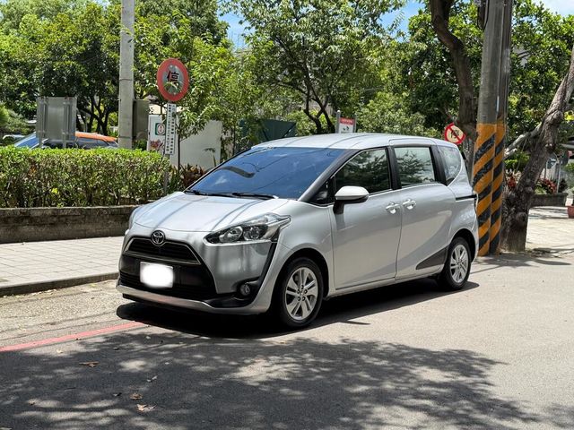 TOYOTA豐田 SIENTA  第2張相片