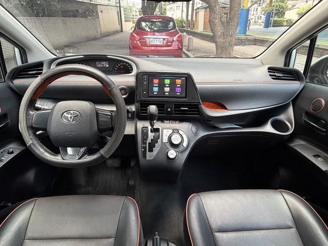 TOYOTA豐田 SIENTA  第3張相片