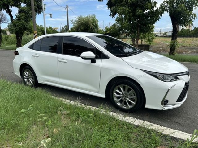 TOYOTA豐田 ALTIS  第2張相片