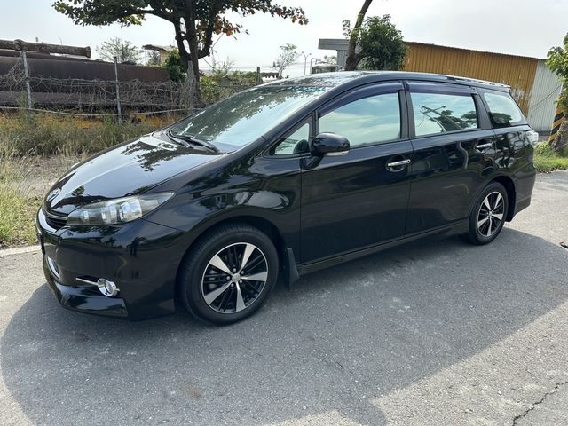 TOYOTA豐田 WISH  第3張相片