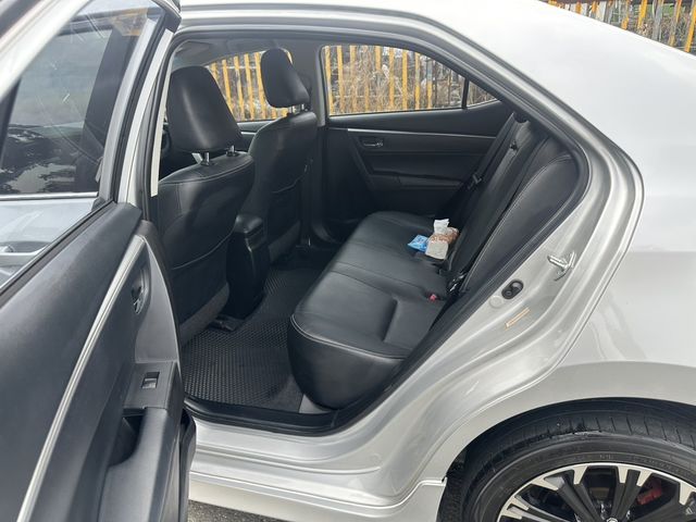 TOYOTA豐田 ALTIS  第5張相片