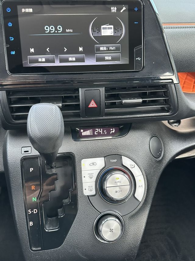 TOYOTA豐田 SIENTA  第11張相片