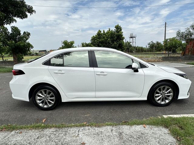 TOYOTA豐田 ALTIS  第2張相片