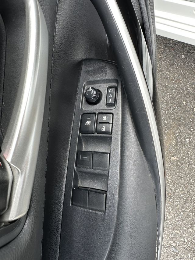 TOYOTA豐田 ALTIS  第7張相片