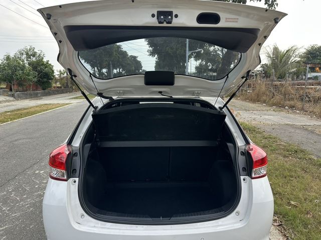 TOYOTA豐田 YARIS  第5張相片