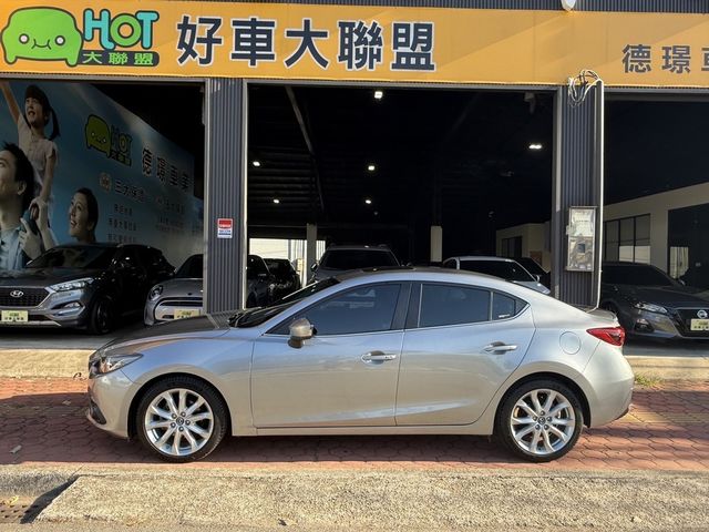 MAZDA馬自達 MAZDA 3  第6張相片