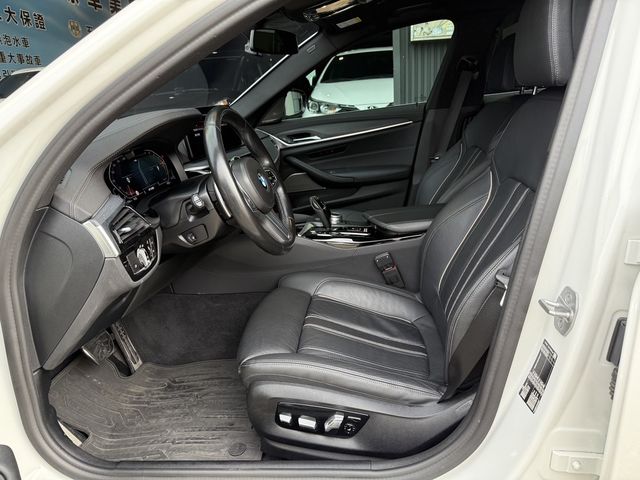 BMW寶馬 530I  第8張相片