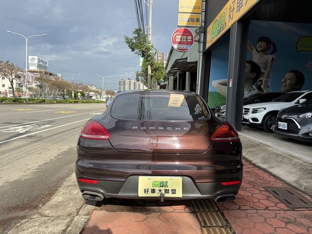 PORSCHE保時捷 PANAMERA  第7張相片