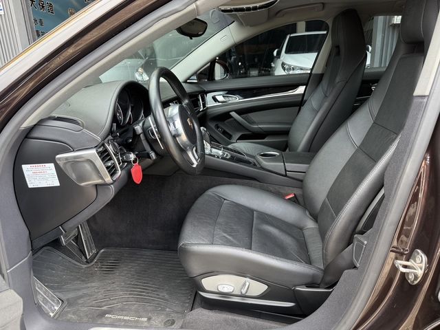 PORSCHE保時捷 PANAMERA  第21張相片