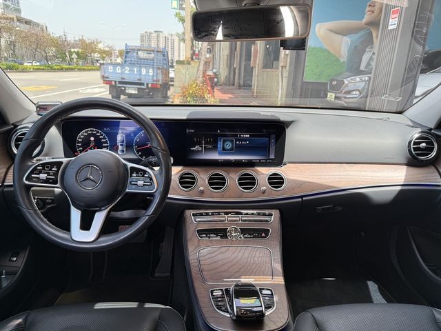 M-BENZ賓士 E250  第5張相片
