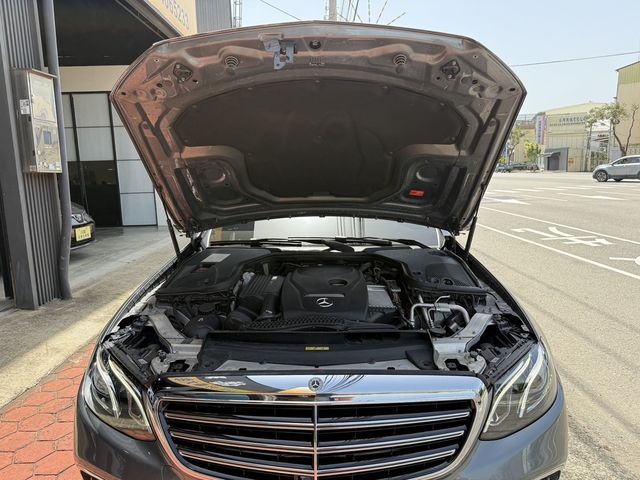M-BENZ賓士 E250  第6張相片
