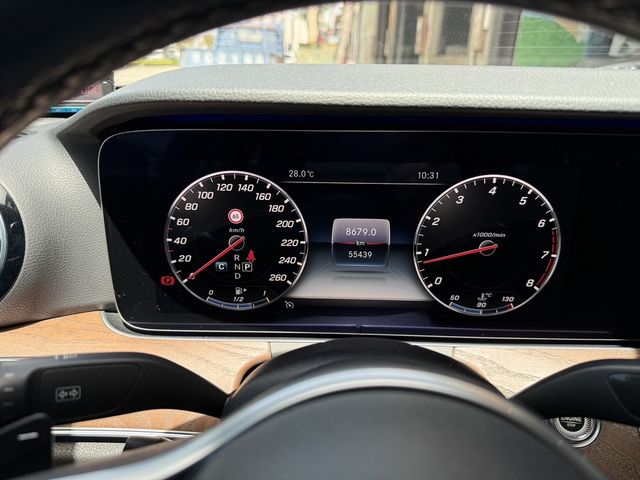 M-BENZ賓士 E250  第11張相片