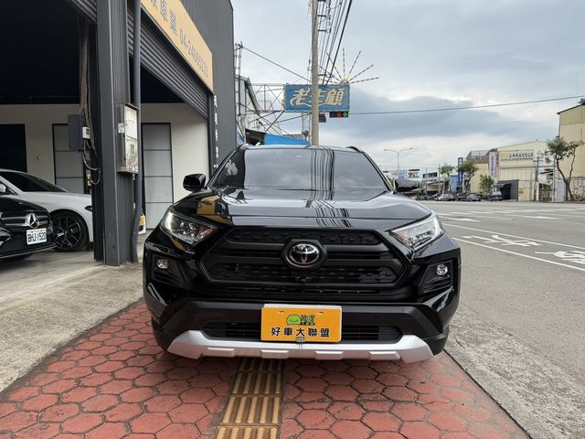 TOYOTA豐田 RAV4  第3張相片