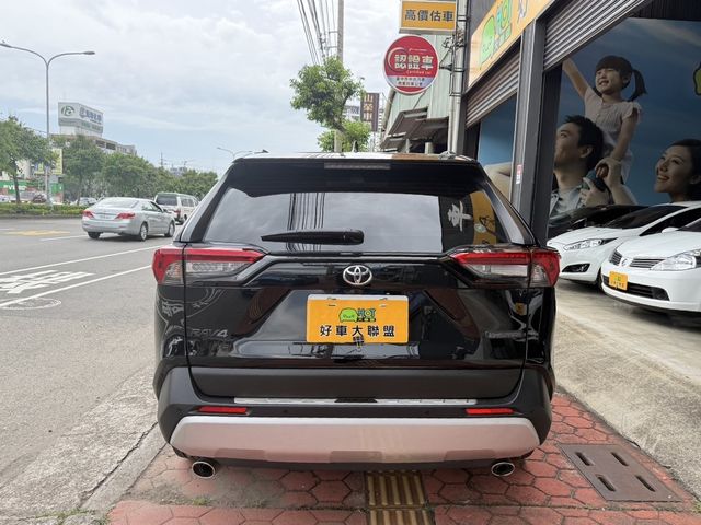TOYOTA豐田 RAV4  第4張相片