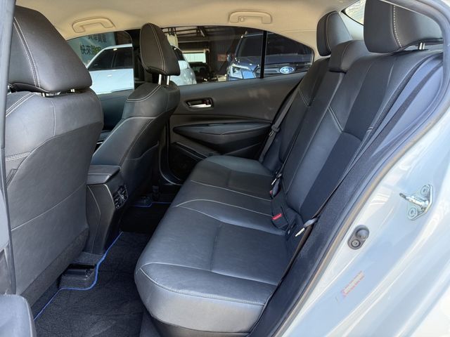 TOYOTA豐田 COROLLA ALTIS HYBRID  第8張相片