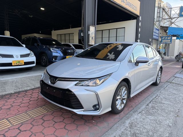 TOYOTA豐田 ALTIS  第1張相片