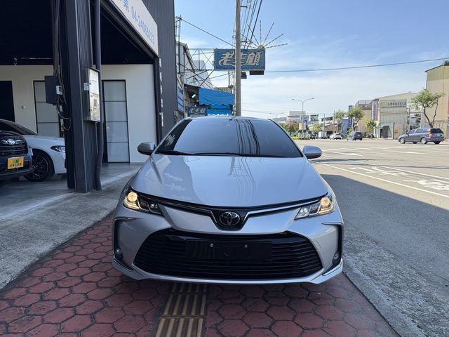 TOYOTA豐田 ALTIS  第3張相片