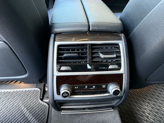BMW寶馬 730D  第8張相片