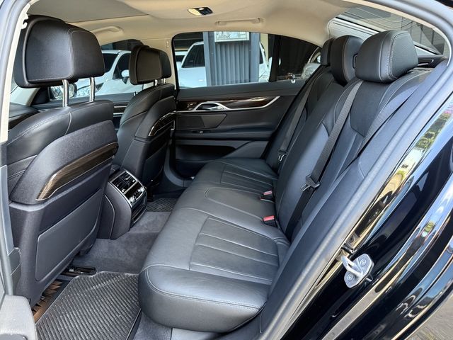 BMW寶馬 730D  第10張相片