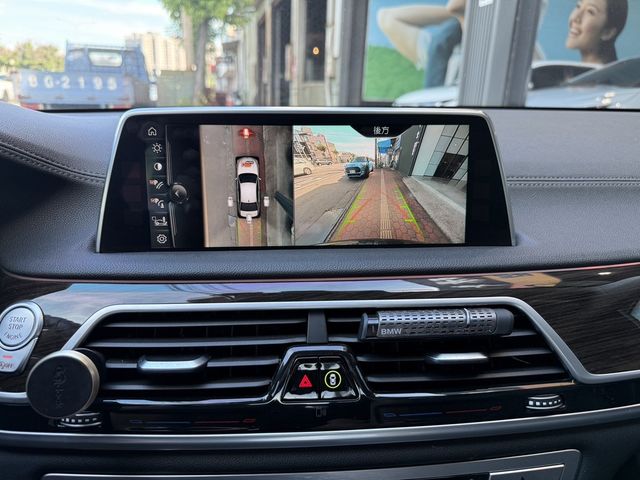 BMW寶馬 730D  第13張相片