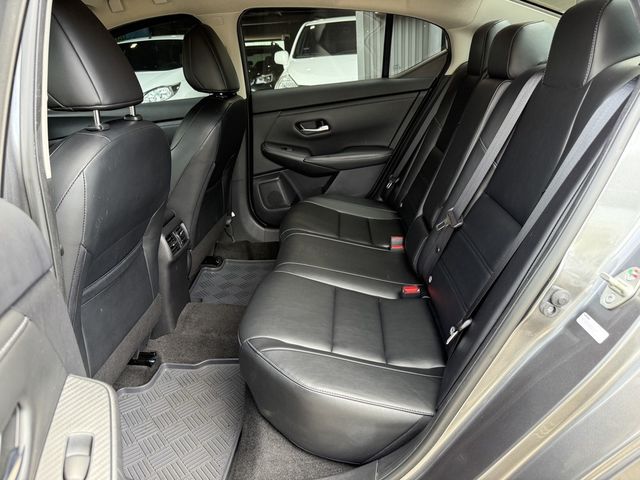 NISSAN日產 SENTRA  第8張相片