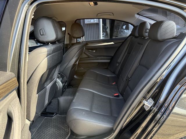 BMW寶馬 520I  第9張相片