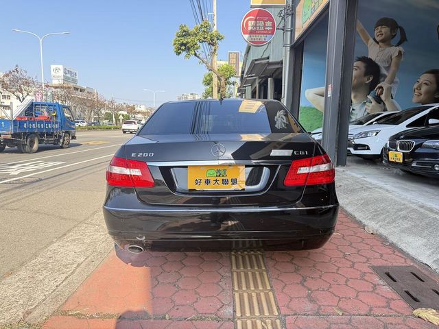 M-BENZ賓士 E200  第4張相片