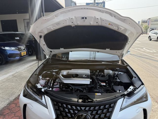 LEXUS凌志 UX250H  第6張相片