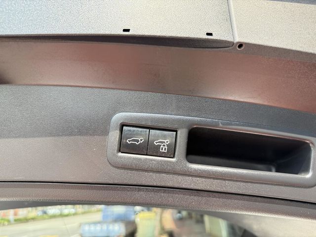 LEXUS凌志 UX250H  第18張相片