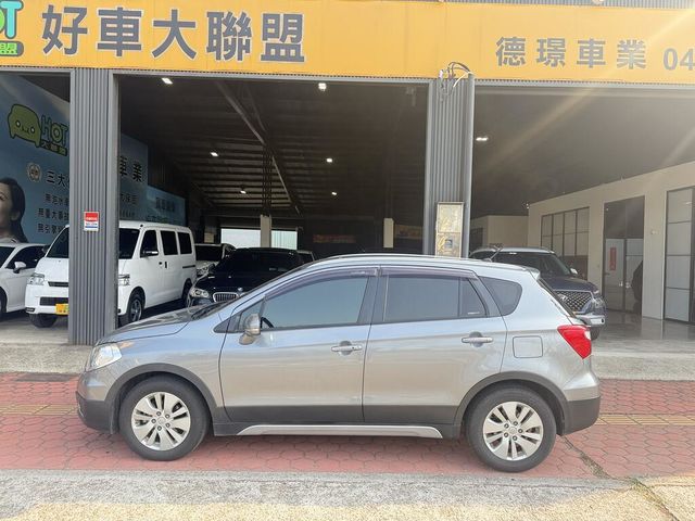 SUZUKI鈴木 SX4  第8張相片