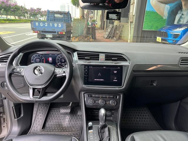 VOLKSWAGEN福斯 TIGUAN  第5張相片