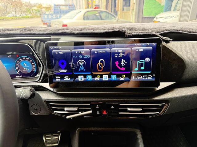 VOLKSWAGEN福斯 CADDY  第15張相片