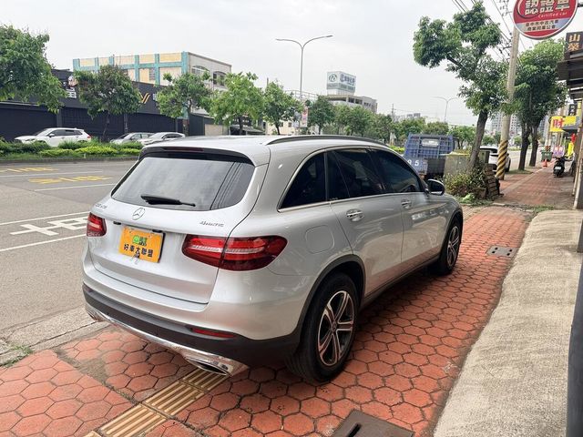 M-BENZ賓士 GLC250  第2張相片