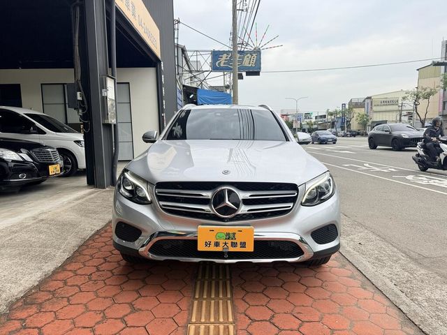 M-BENZ賓士 GLC250  第3張相片