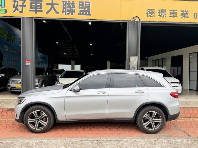 M-BENZ賓士 GLC250  第7張相片