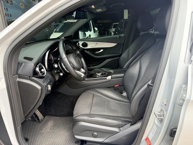 M-BENZ賓士 GLC250  第9張相片