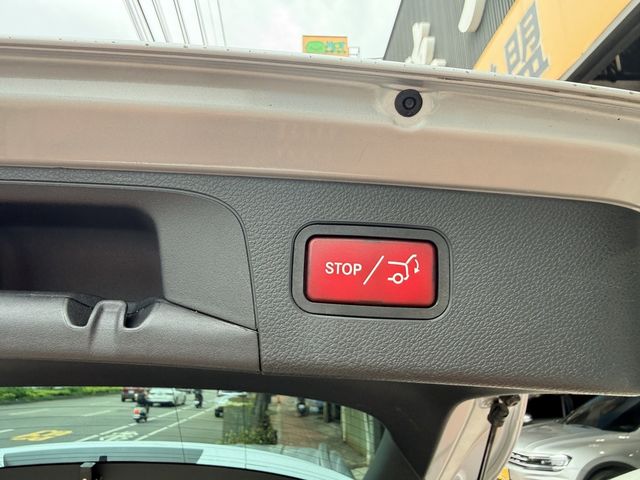 M-BENZ賓士 GLC250  第10張相片