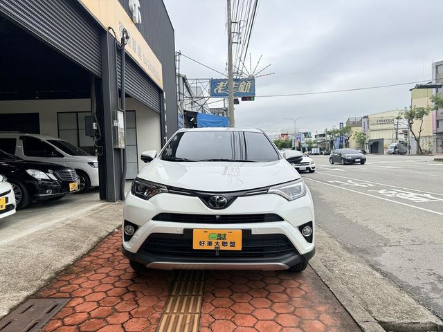 TOYOTA豐田 RAV4  第3張相片