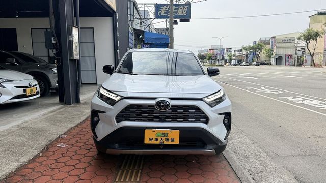 TOYOTA豐田 RAV4  第3張相片