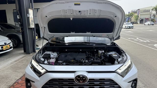 TOYOTA豐田 RAV4  第5張相片