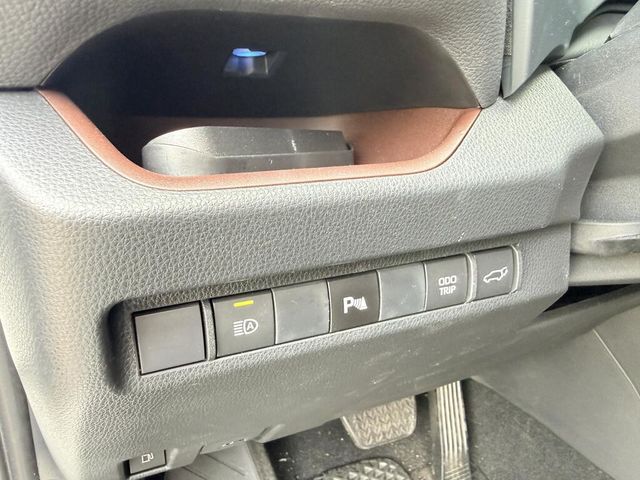 TOYOTA豐田 RAV4  第12張相片