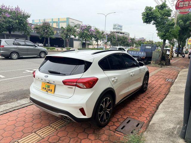 FORD福特 FOCUS ACTIVE  第2張相片