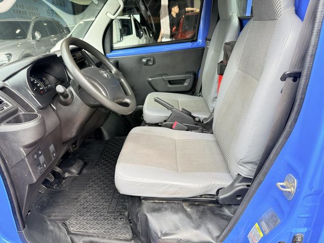 TOYOTA豐田 TOWN ACE  第7張相片