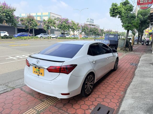 TOYOTA豐田 ALTIS  第2張相片