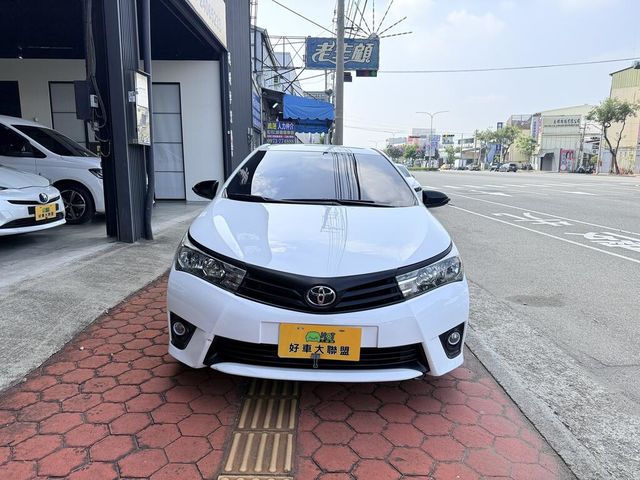 TOYOTA豐田 ALTIS  第3張相片