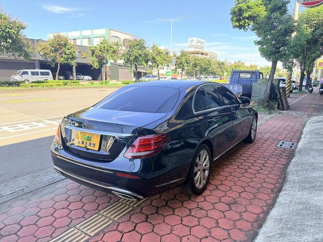 M-BENZ賓士 E250  第2張相片
